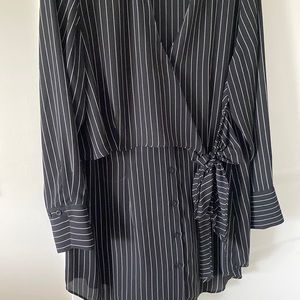 Never worn Addition Elle Michel Studio Collection pinstriped blouse size 14